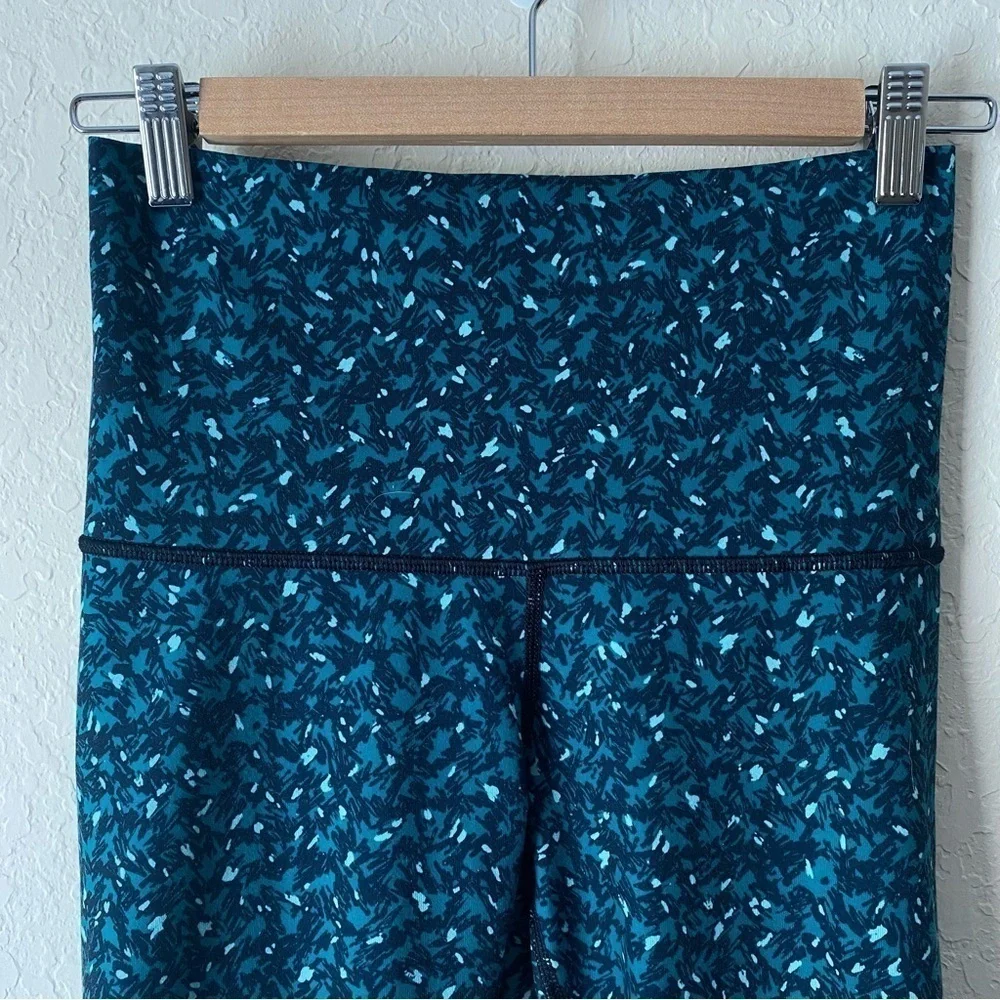 lululemon | Women's Wunder Under Stirrup Leggings Size 6 Black Teal
